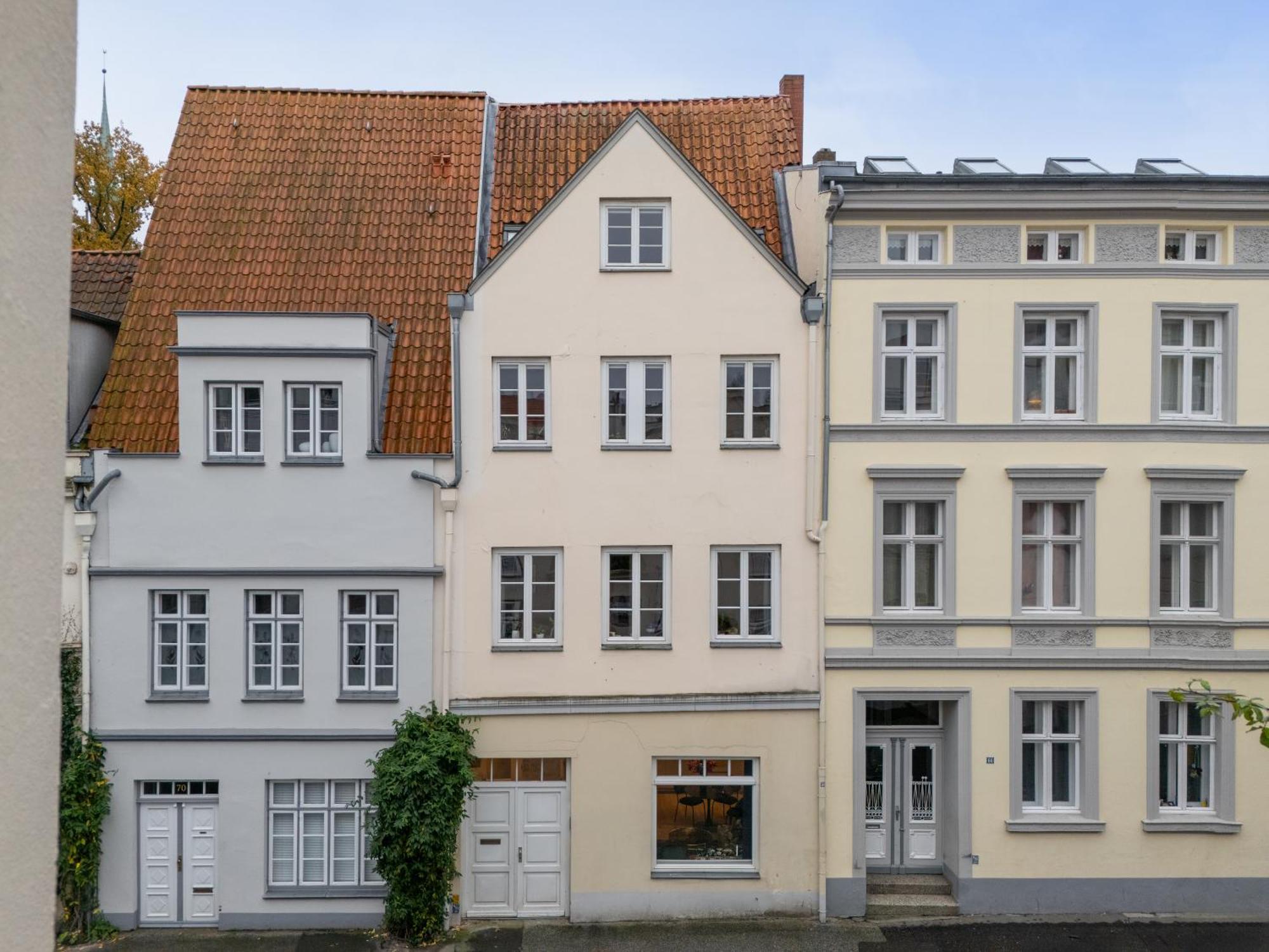 Cls Moderne City-wohnung In Altstadtinsel Alles In In Direkter Umgebung Restaurants, Supermarkt, Bushaltestelle, Parkhaus, Bahnhof, Hansemuseum, Huexstrasse, Naehe Uksh Und Draeger *